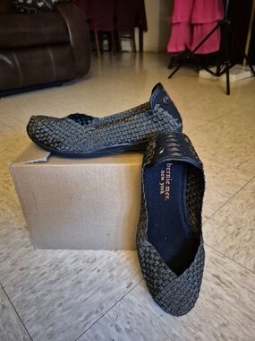 bernie mev. Black Woven Ballet Flat